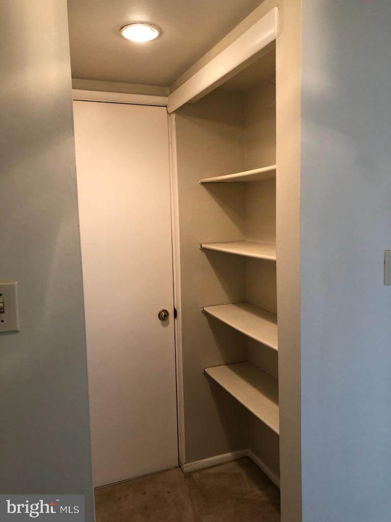 Extra shelves/Pantry - 4965 Americana Dr