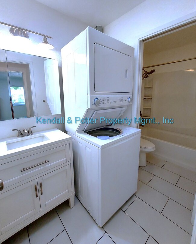 Building Photo - 4230 Topsail Ct