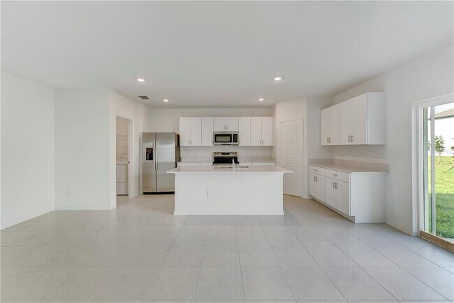 Building Photo - 5615 Red Kite Dr