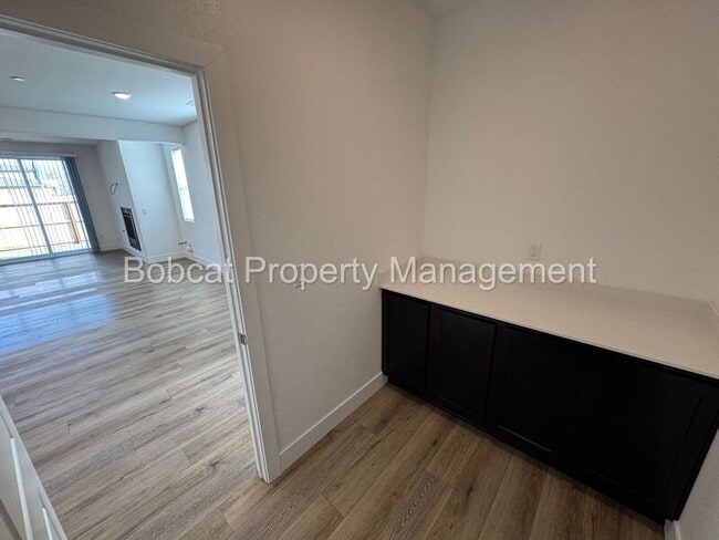 Building Photo - 3671 Pulsar Ln