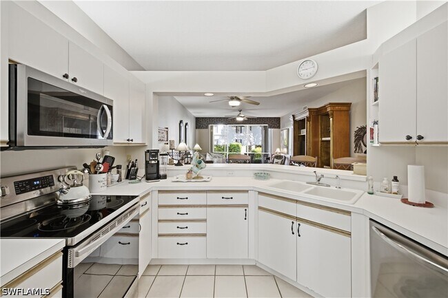 Building Photo - 7054 Barrington Cir