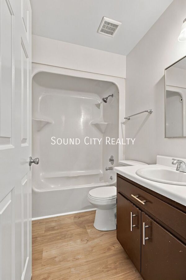 Building Photo - 4113-A Hunting Dr-