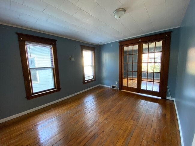 Building Photo - 931 W Lovell St