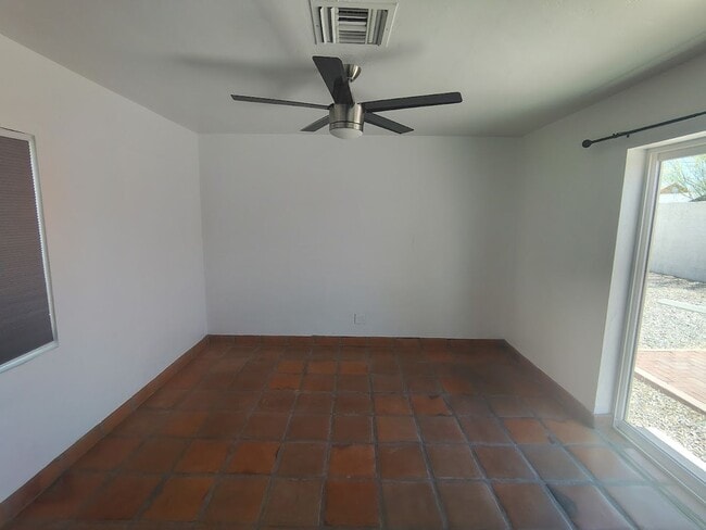 Building Photo - 23 E Adams St