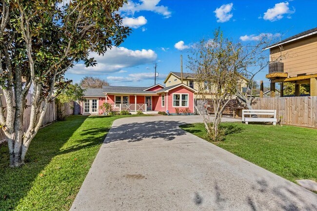 Building Photo - 5522 Avenue O 1/2