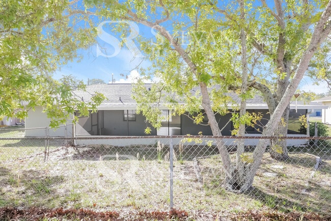 Building Photo - At Last, This Is What You Have Been Search...