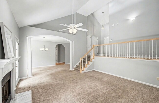 Building Photo - 629 Magnolia Ln
