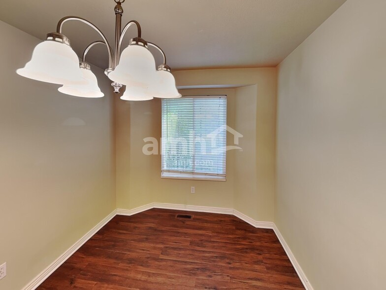 Building Photo - 4968 W Diamondback Dr