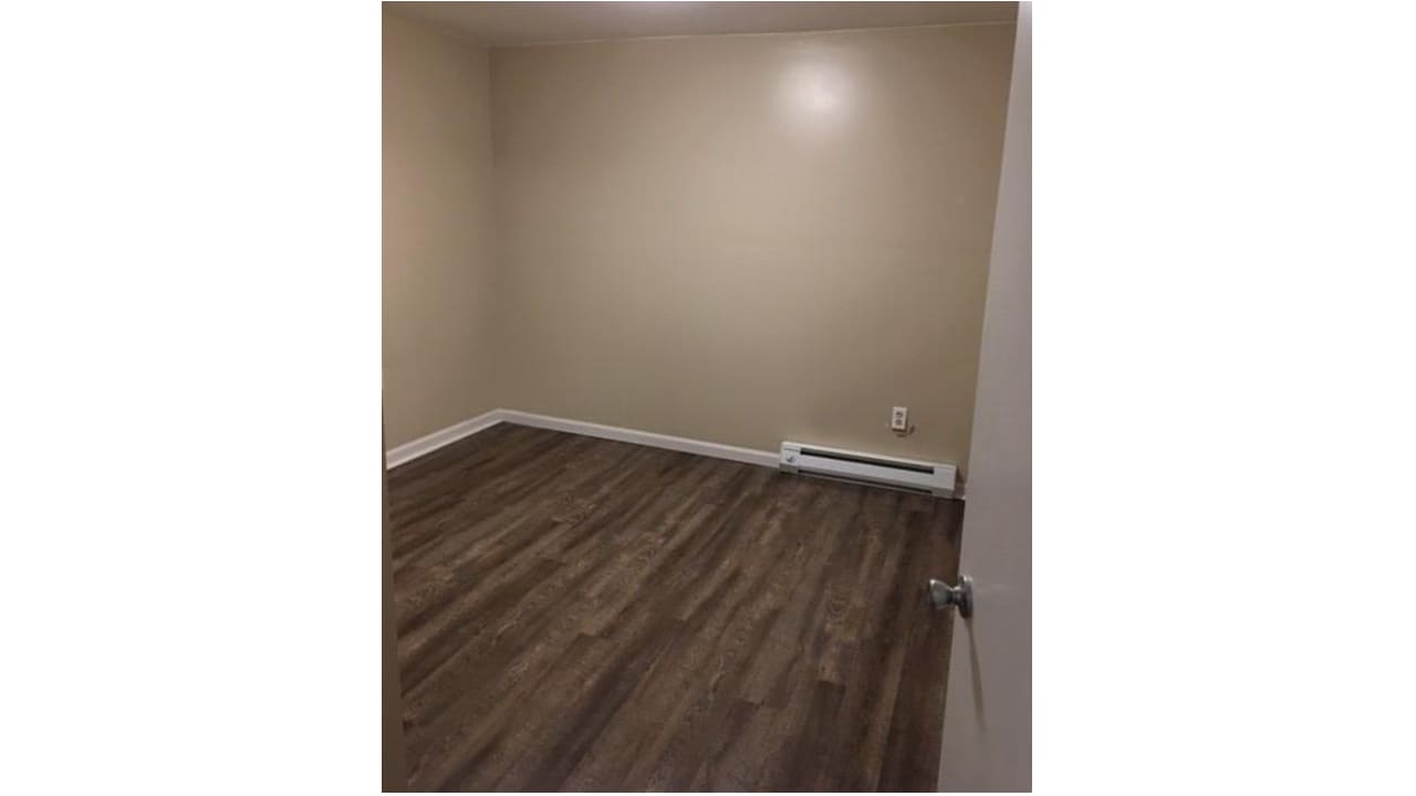 Room/Bedroom #2 - 4801 Aurora Ave N