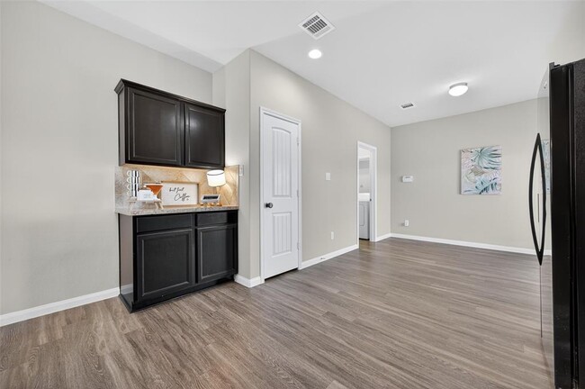 Building Photo - 3843 Briar Water Ct