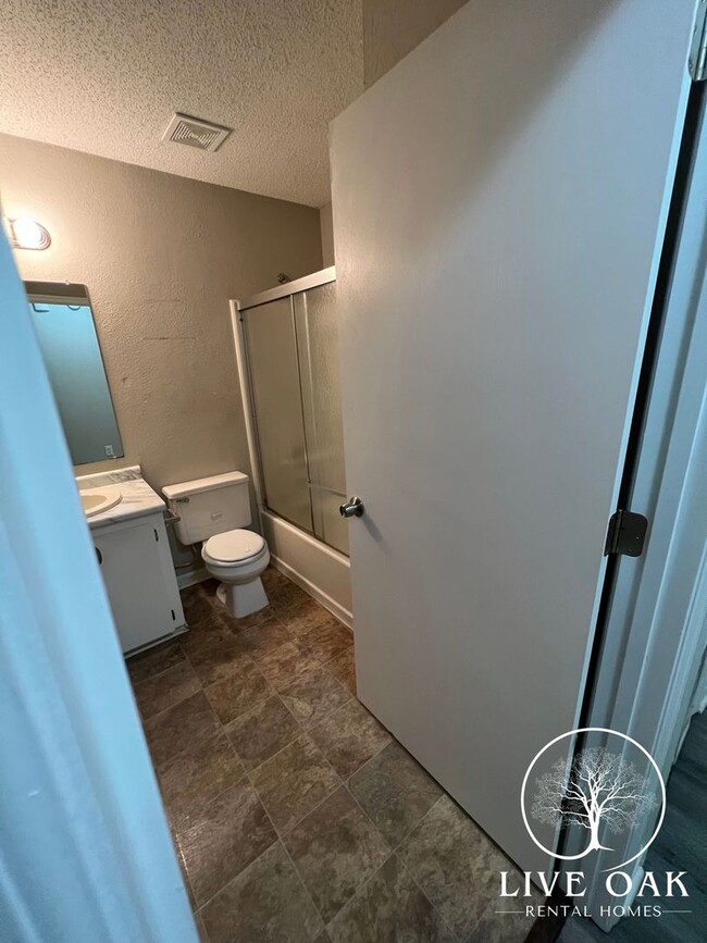 Building Photo - FALL MOVE-IN SPECIAL: $500 OFF 1st MONTH'S...