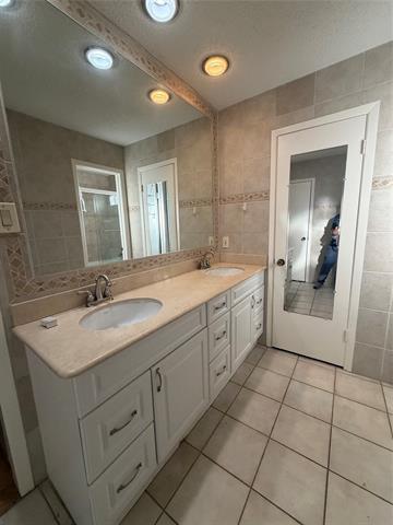 Building Photo - 3629 Marwick Dr