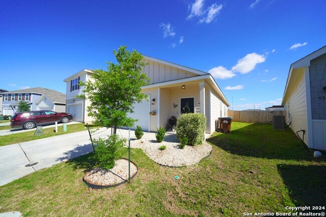 Building Photo - Charming Home Now Available in the Liberte...