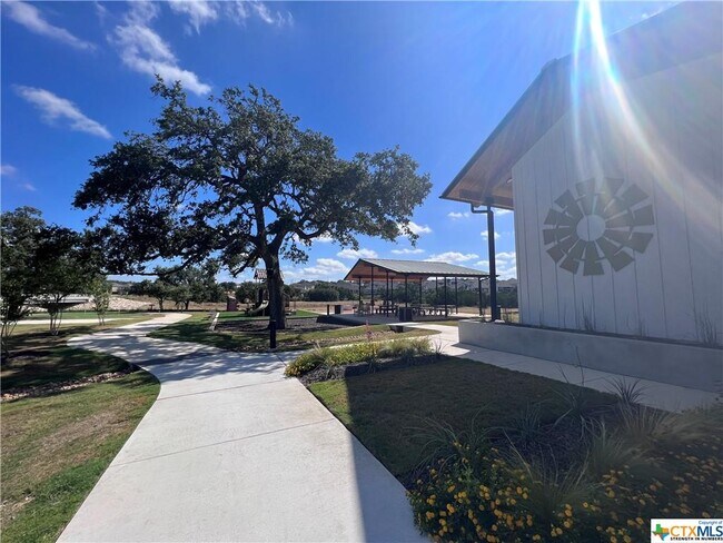 Building Photo - 1224 Loma Rnch