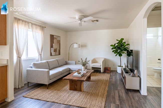 Building Photo - 6243 N Buckboard Dr