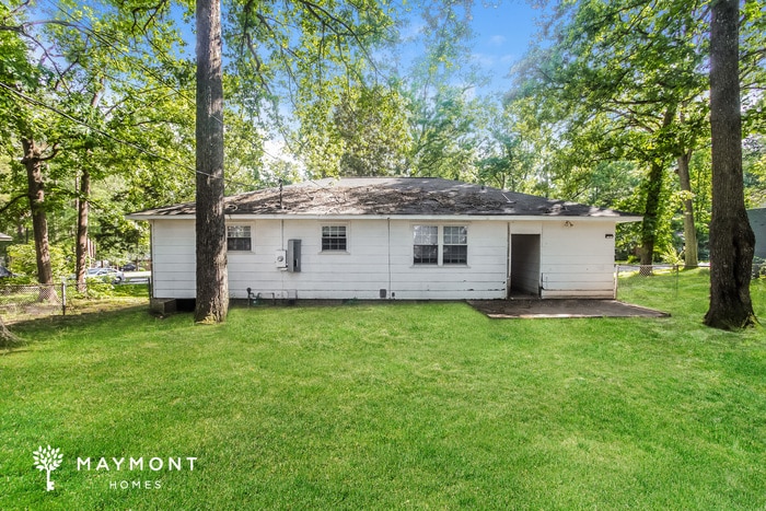 Building Photo - 6006 McMillan Cir