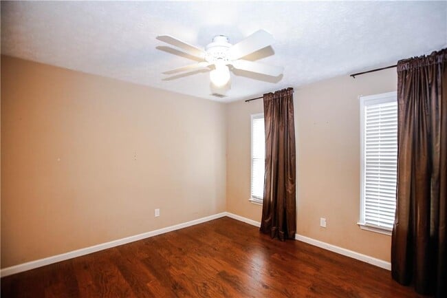 Building Photo - 435 Chandler Ct