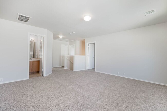 Building Photo - Rare 5 Bedroom Home Available for Immediate Move In w/downstairs Master Bedroom