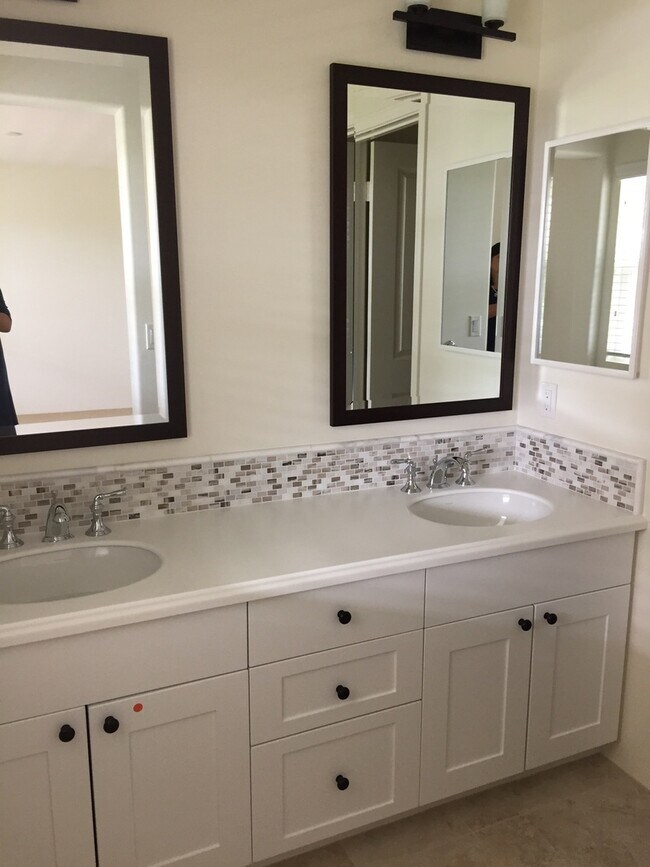 Building Photo - Lei Pauku - 3/2.5 bath Golf Course View