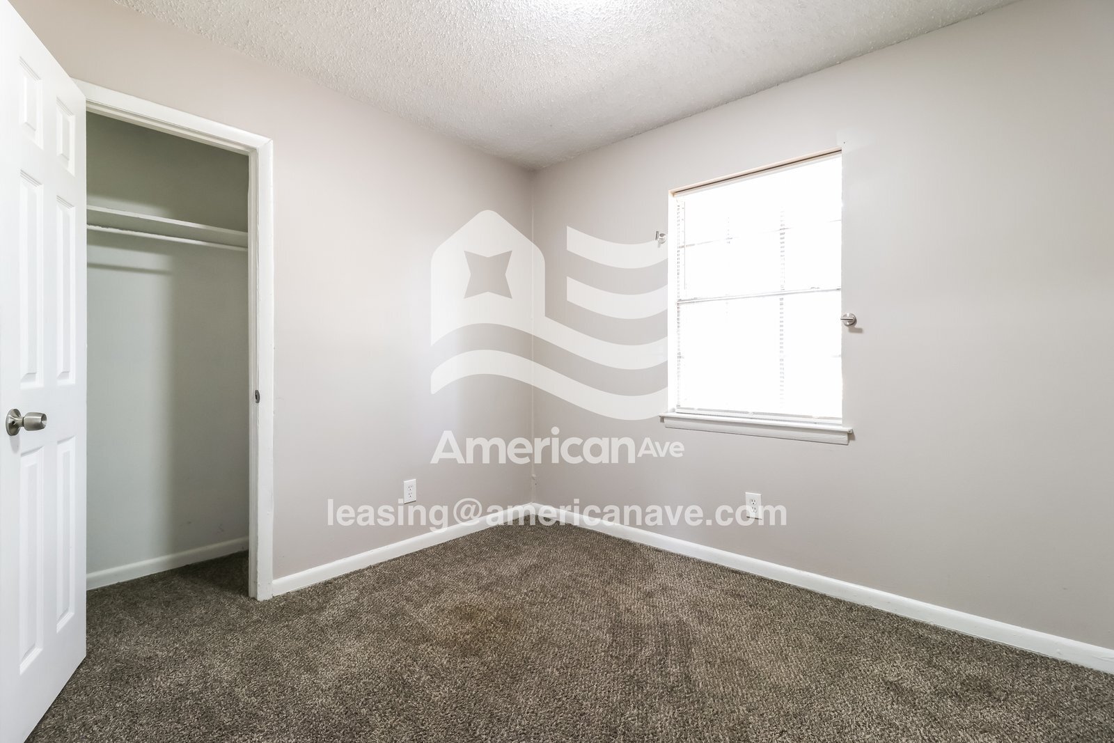 Building Photo - 6105 Santa Monica Dr