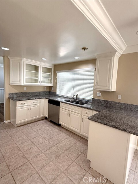 Building Photo - 32001 Lazy Glen Ln