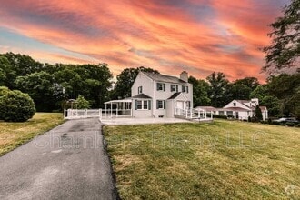 Building Photo - 3529 Woodburn Rd