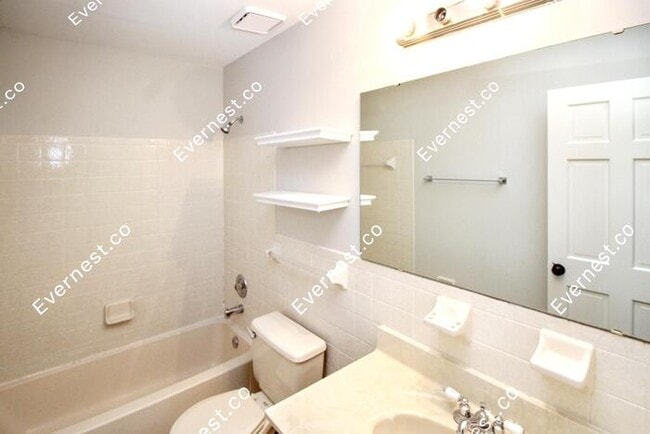 Building Photo - 1370 Timothy Ridge Dr