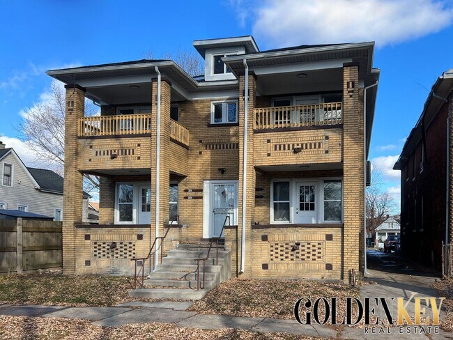 Building Photo - 3854-3831 31st St
