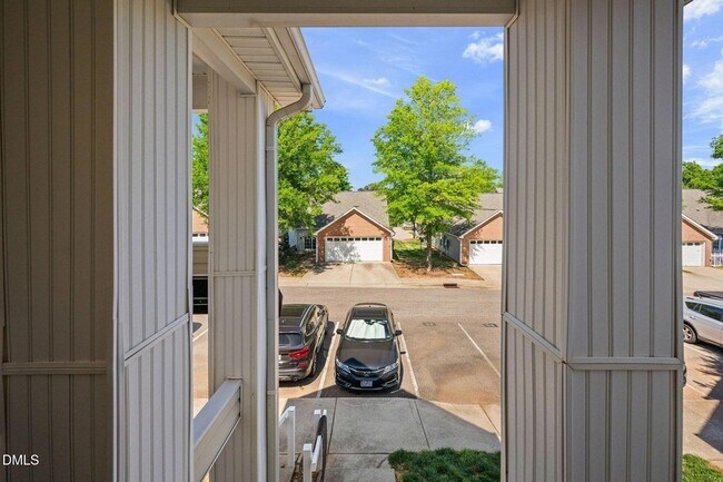 Building Photo - 2400 Huntscroft Ln