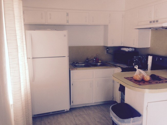 Building Photo - 1215 N 4th St