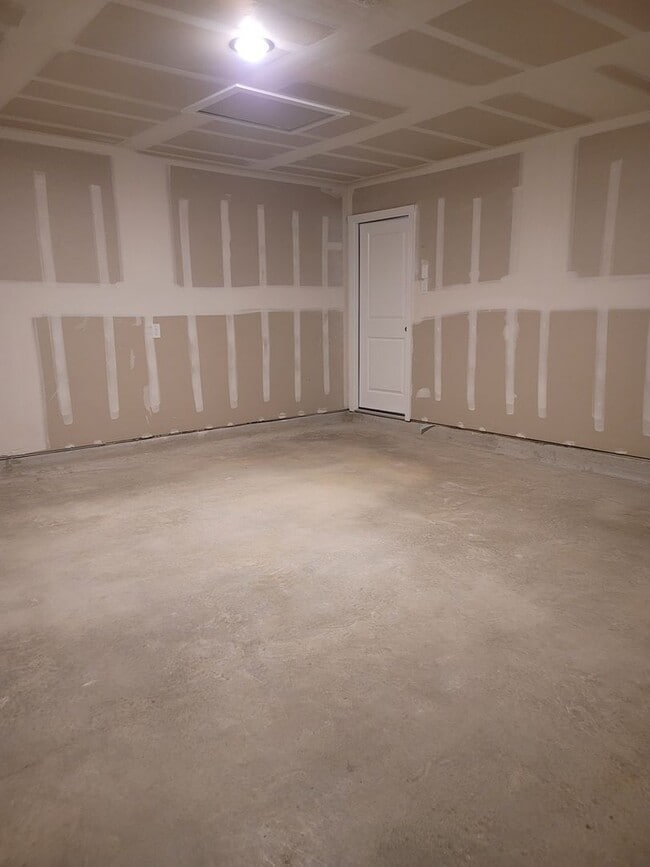 Building Photo - Brand new home on a corner lot!