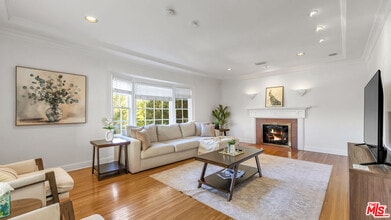 Building Photo - 10575 Holman Ave