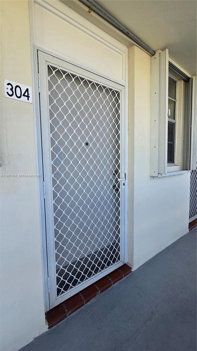 Building Photo - 3000 Marcos Dr