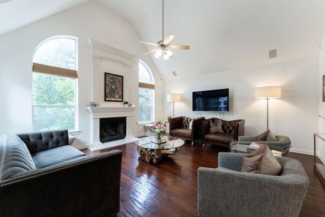Building Photo - 3408 Travis Country Cir