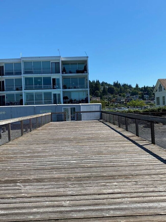 Building Photo - RARE on the Waterfront, beach, Sound view ...