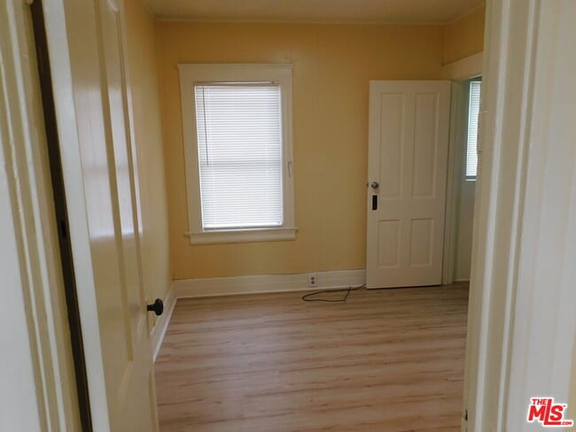 Building Photo - 616 W 58th St