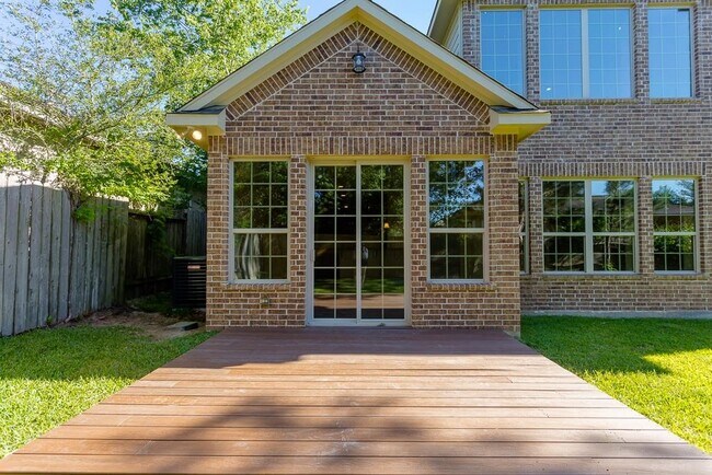 Building Photo - 8403 Oak Knot Dr