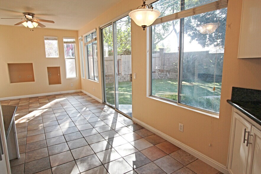 Building Photo - 4065 Ivey Vista Way