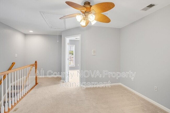 Building Photo - 2729 Celestial Dr