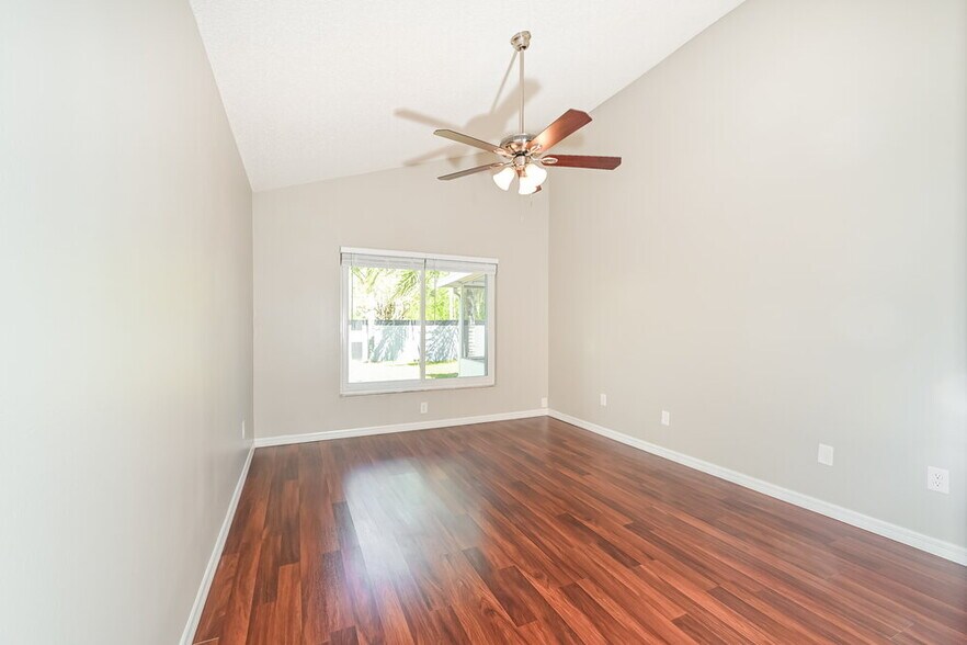 Building Photo - 356 Amethyst Ct