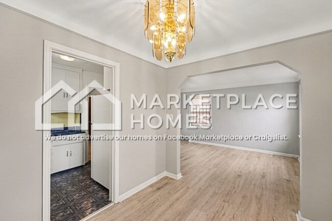 Building Photo - 9917 Sussex St