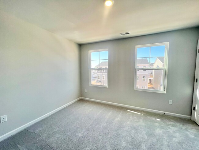 Building Photo - New Construction 3BD, 2.5BA End Unit Morri...