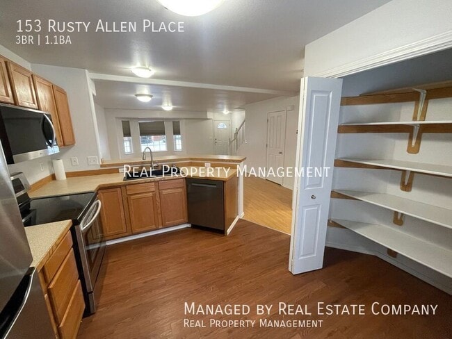 Building Photo - 153 Rusty Allen Pl