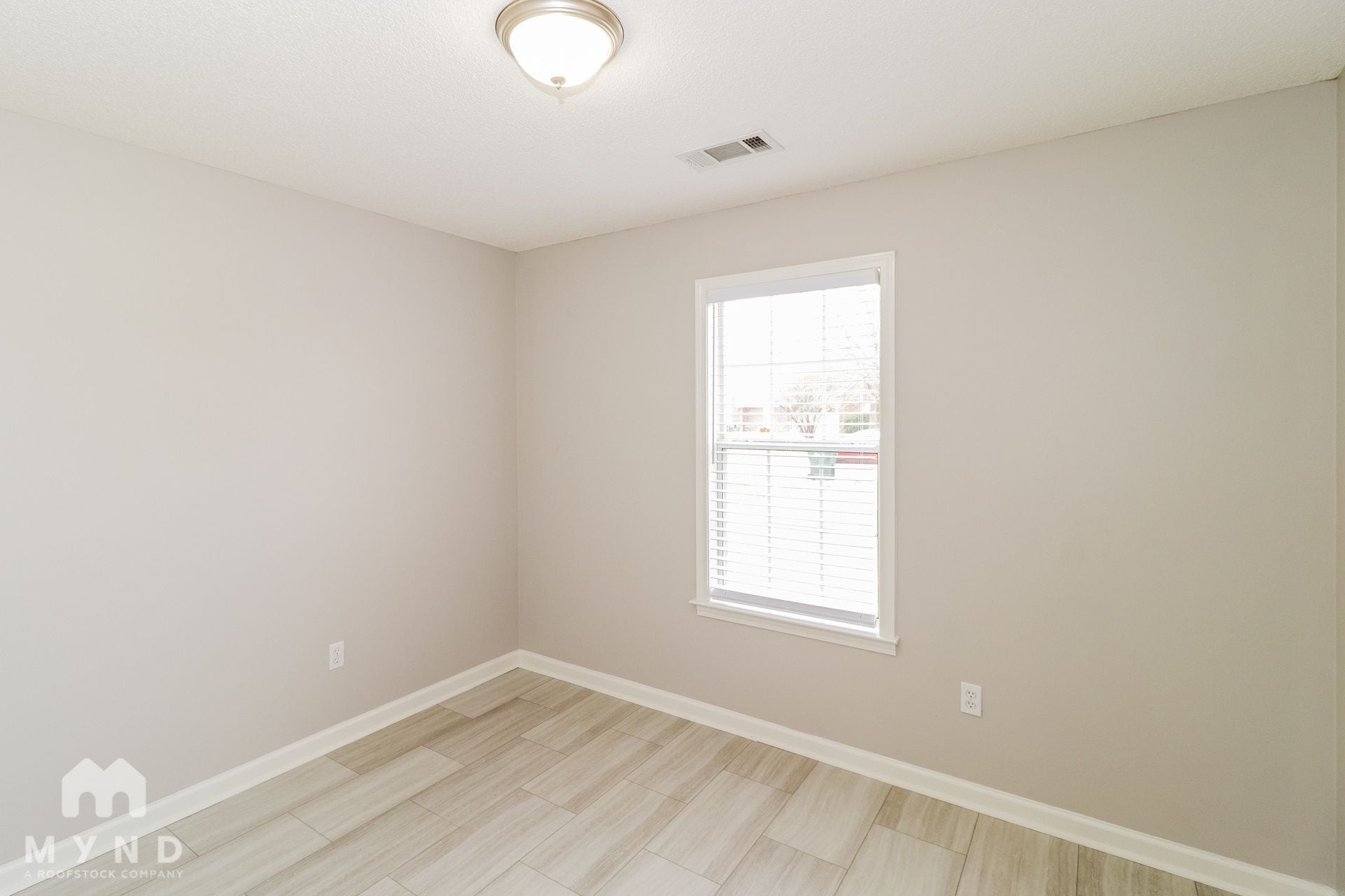 Building Photo - 240 Winding Creek Dr
