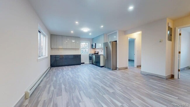 Building Photo - 24-40-40 86th St