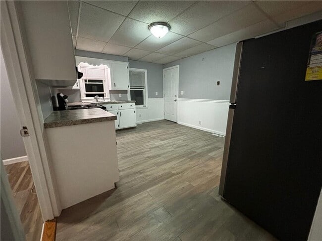 Building Photo - 25 Capron St