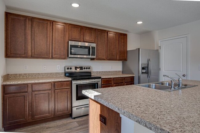 Building Photo - 6473 Flora Court
