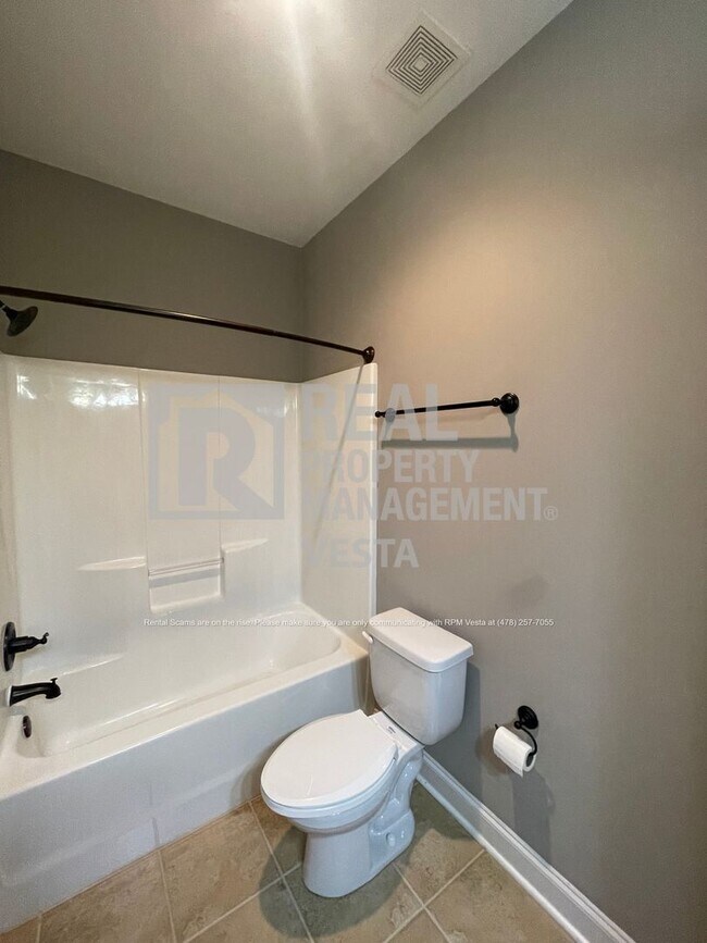 Building Photo - 307 Amber Dr