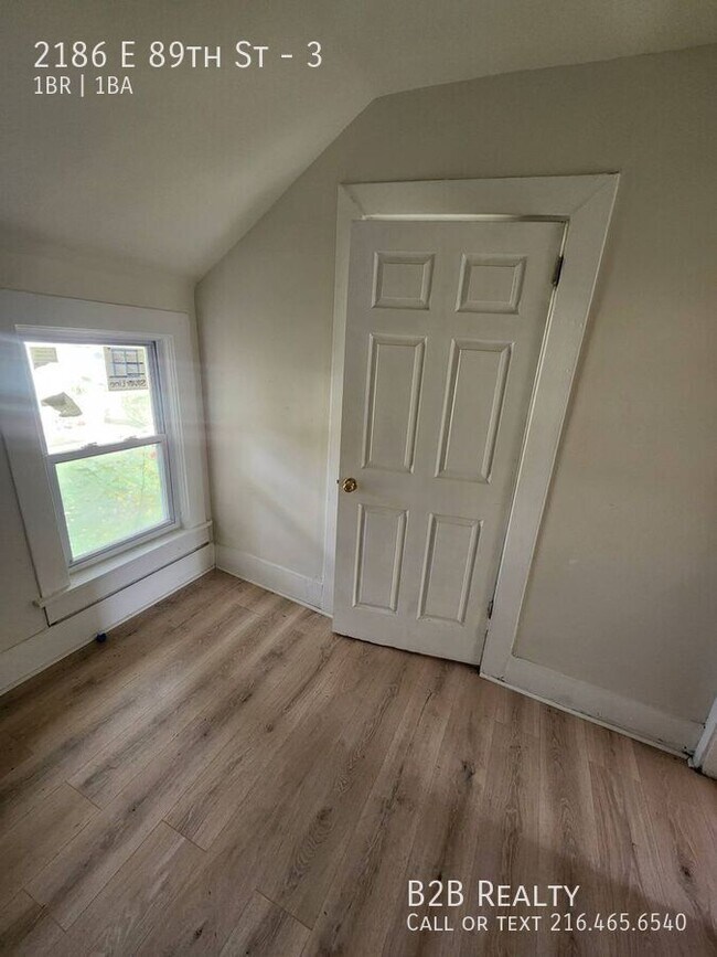 Building Photo - 2186 E 89th St