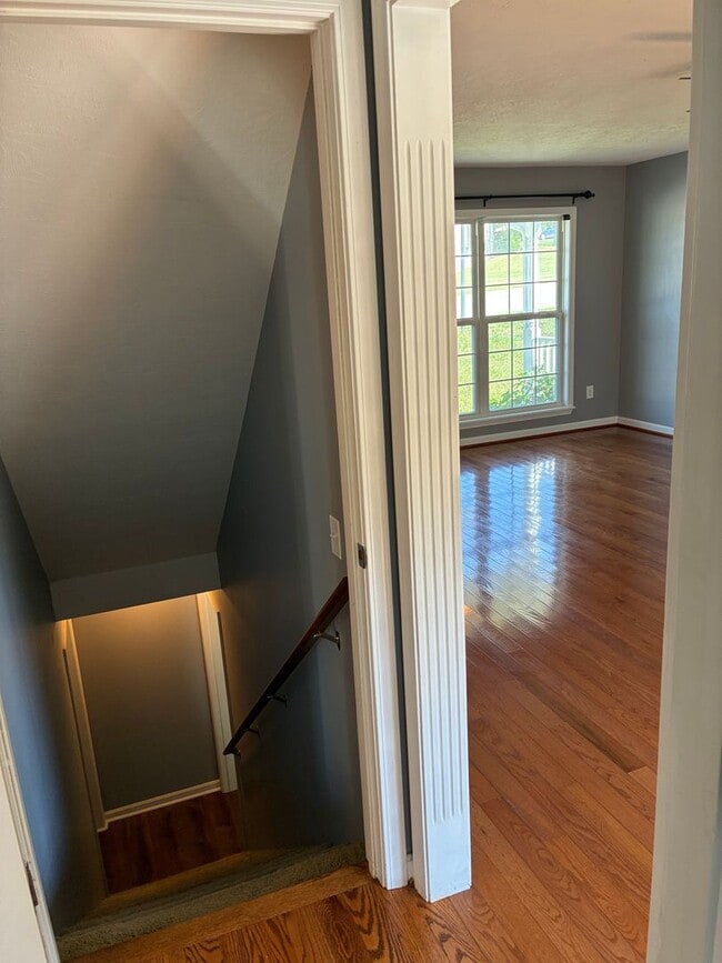 Building Photo - **ELIZABETHTOWN INDEPENDENT SCHOOL DISTRICT**